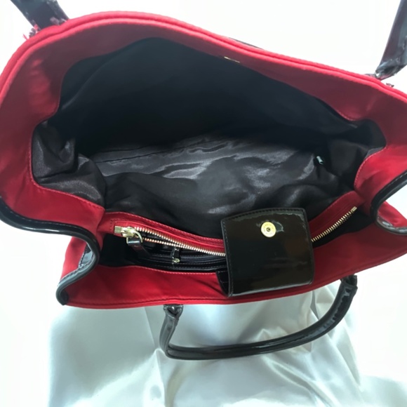 Kate Spade ♠️  Red Large, nylon Tote 5-H2a - Picture 6 of 9